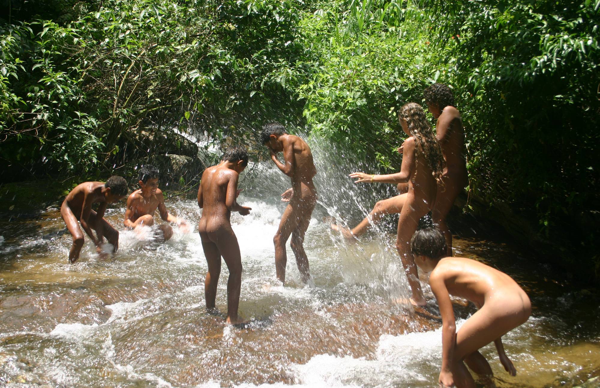 Purenudism-Brazilian River Water Fight - 1