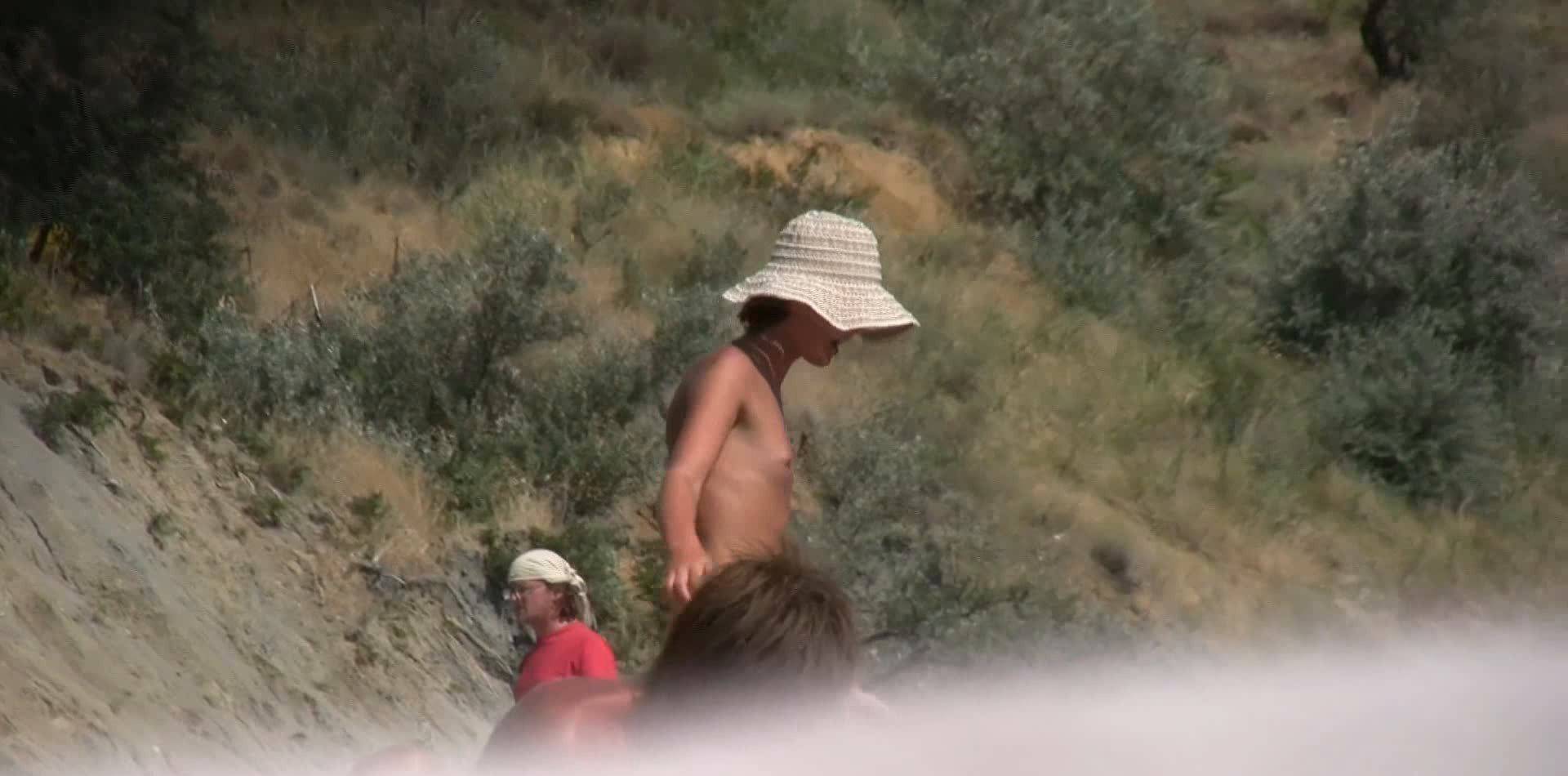 Candid-HD Videos-Candid Family Nudism 3 - 2