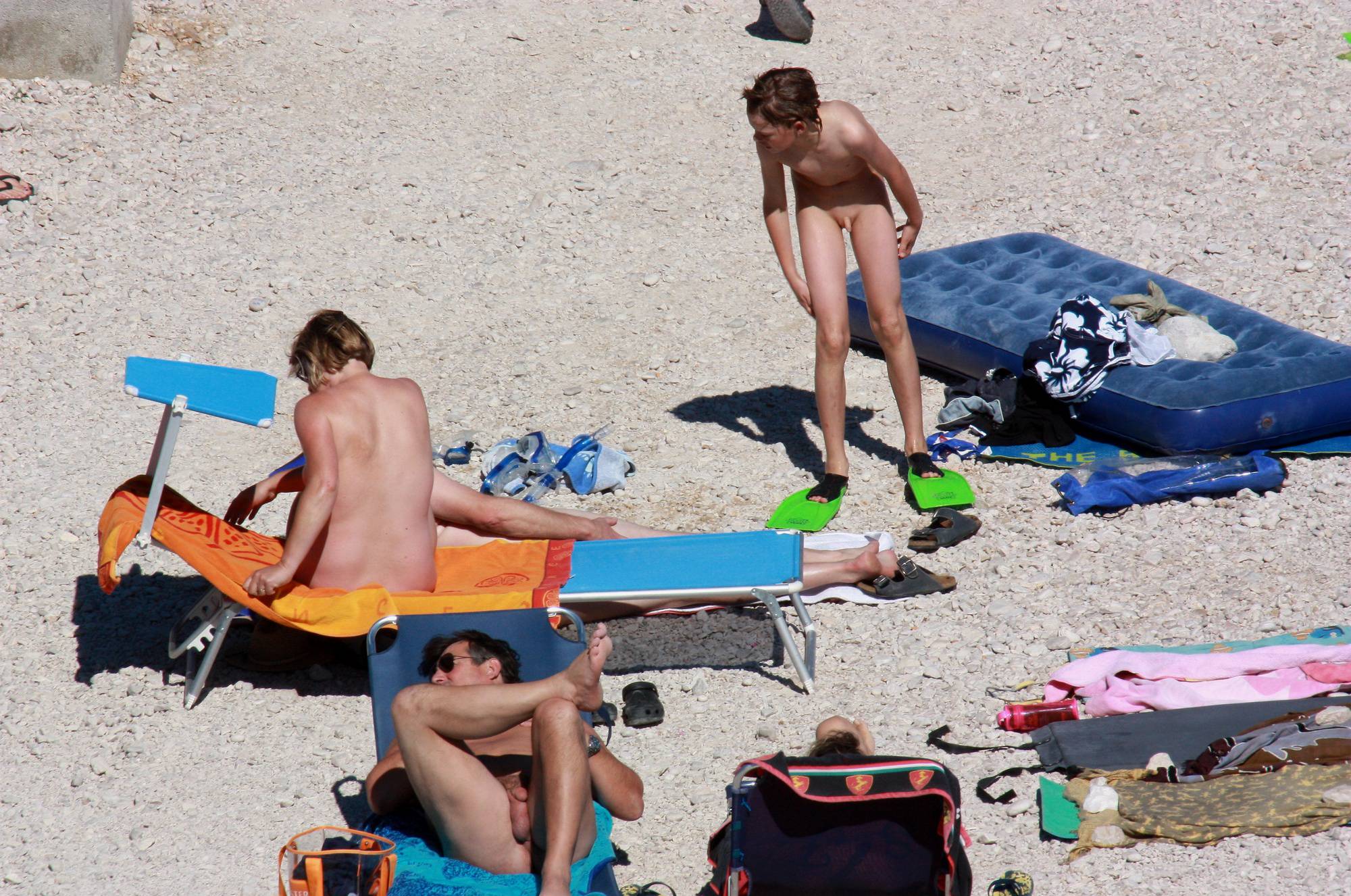 Pure Nudism Pics-Nudist Family Beach Look - 3