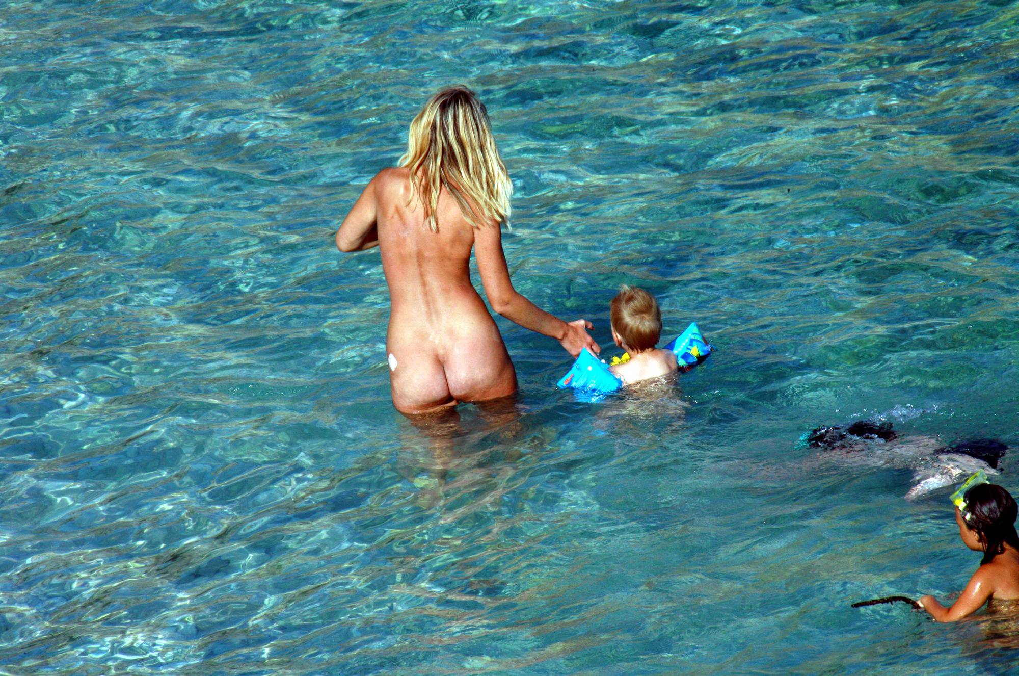 Pure Nudism Gallery-Mothers With Their Young - 3
