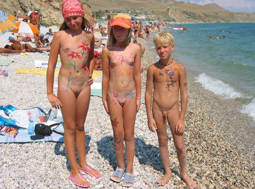 Pure Nudism Images-Nude Bodypaint Exposition - 4